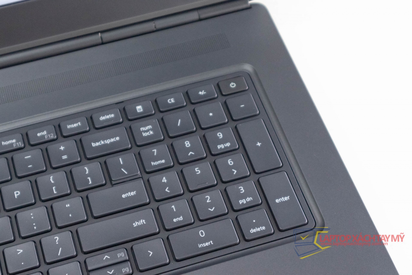 i7 10850H, RAM 32 GB, SSD 512 GB,Nvidia Quadro RTX3000 6GB, 17.3 in