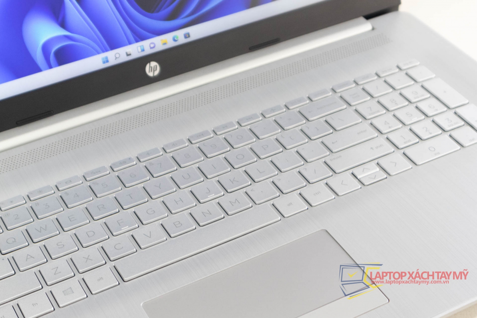 laptop cu gia re tp hcm