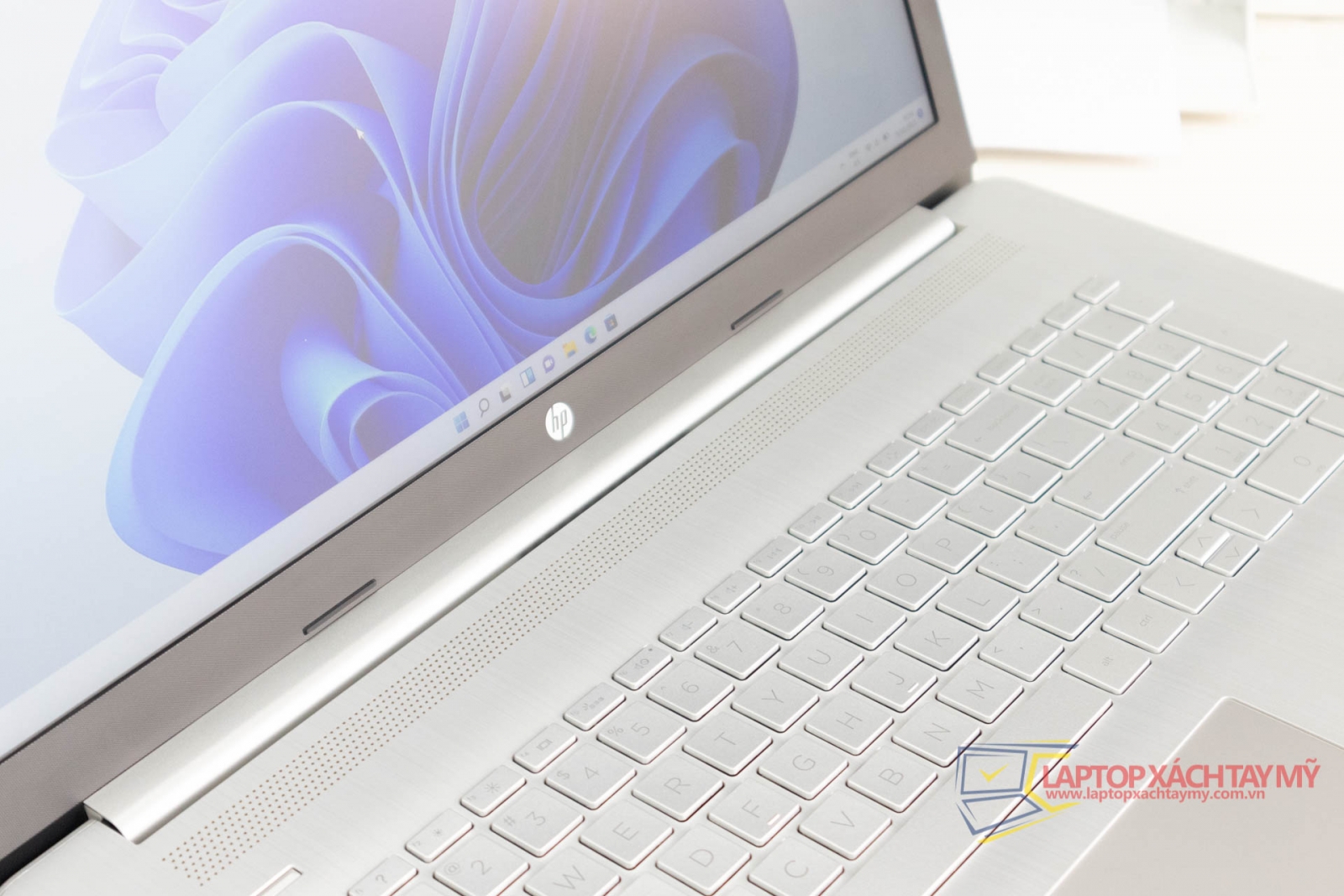 laptop cu gia re tp hcm