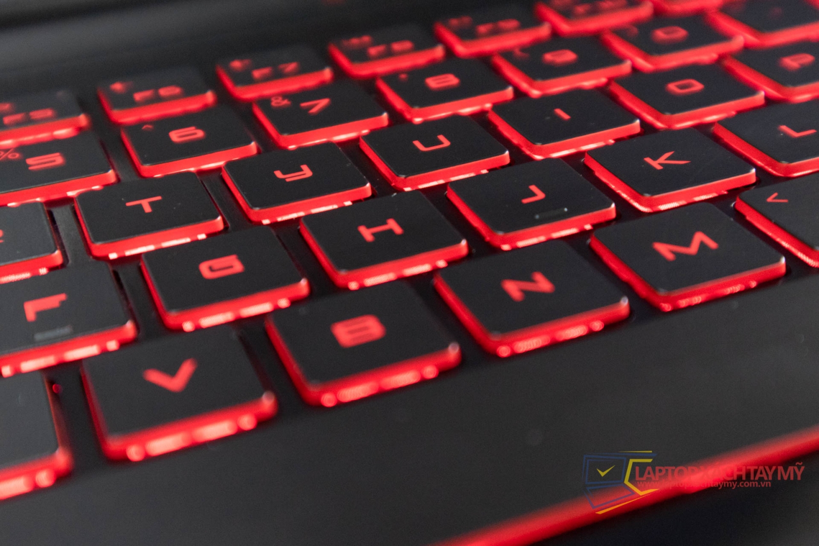 i7 8th 8750H, Ram 16G, SSD 256G, HDD 1TB, GTX 1060 6G