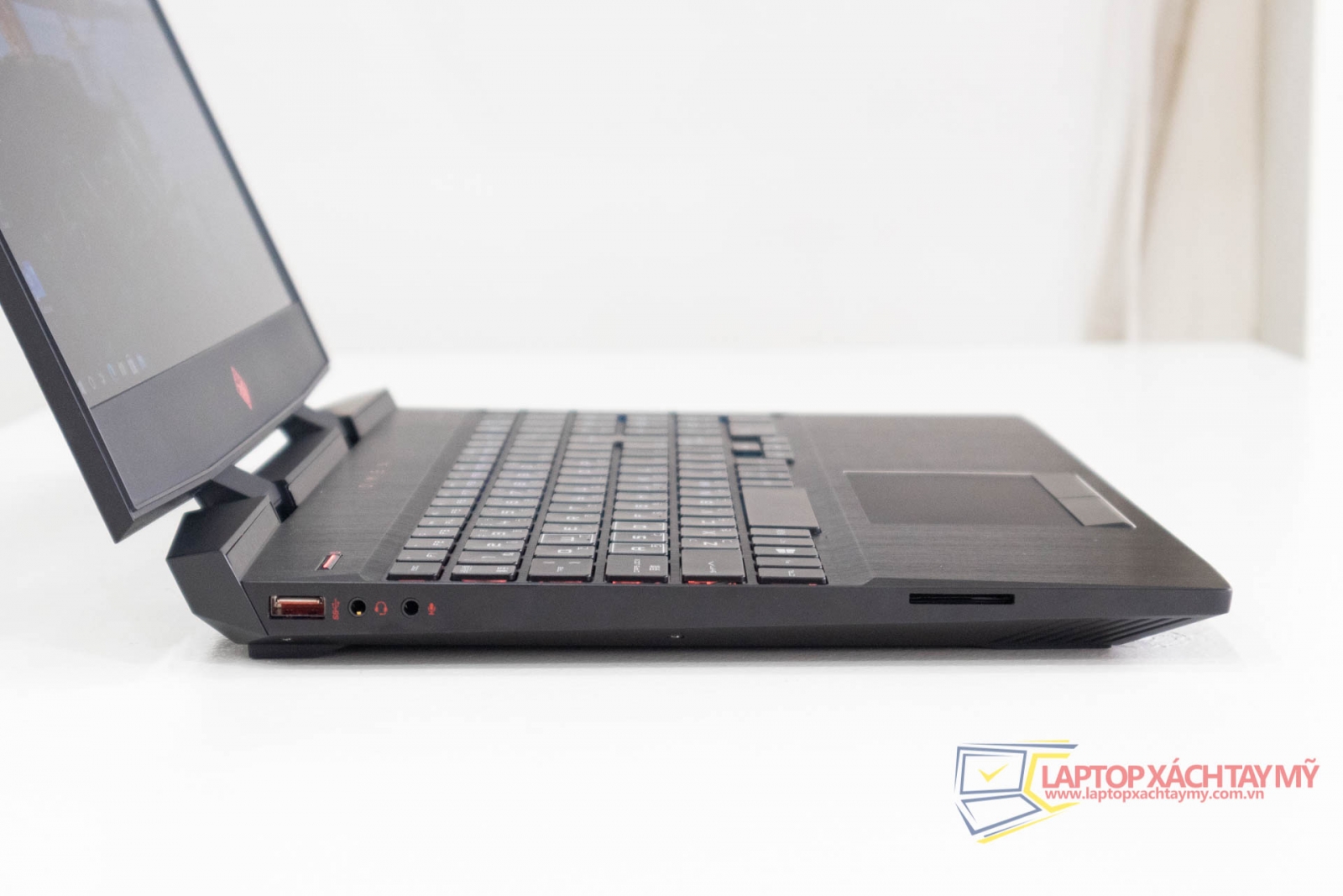 laptop cu tp hcm choi game do hoa card man hinh roi