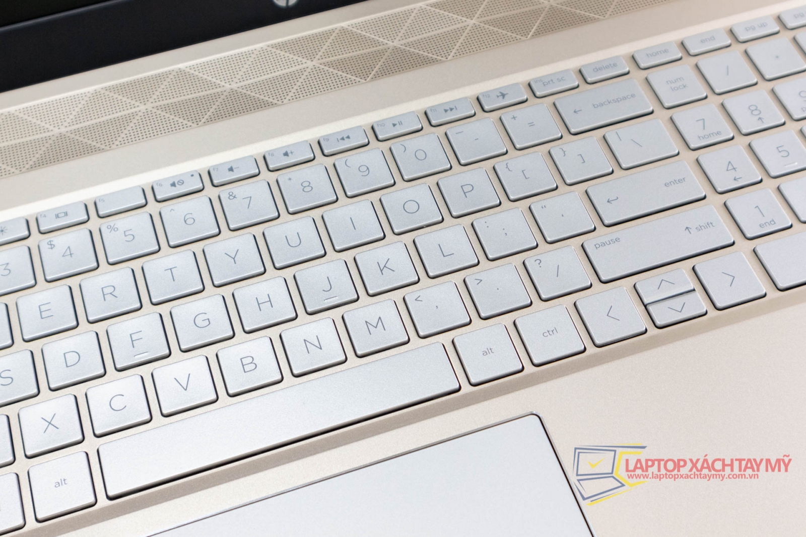 laptop cu tp hcm gia re hp pavilion i5 8250u ram 8g ssd 256g