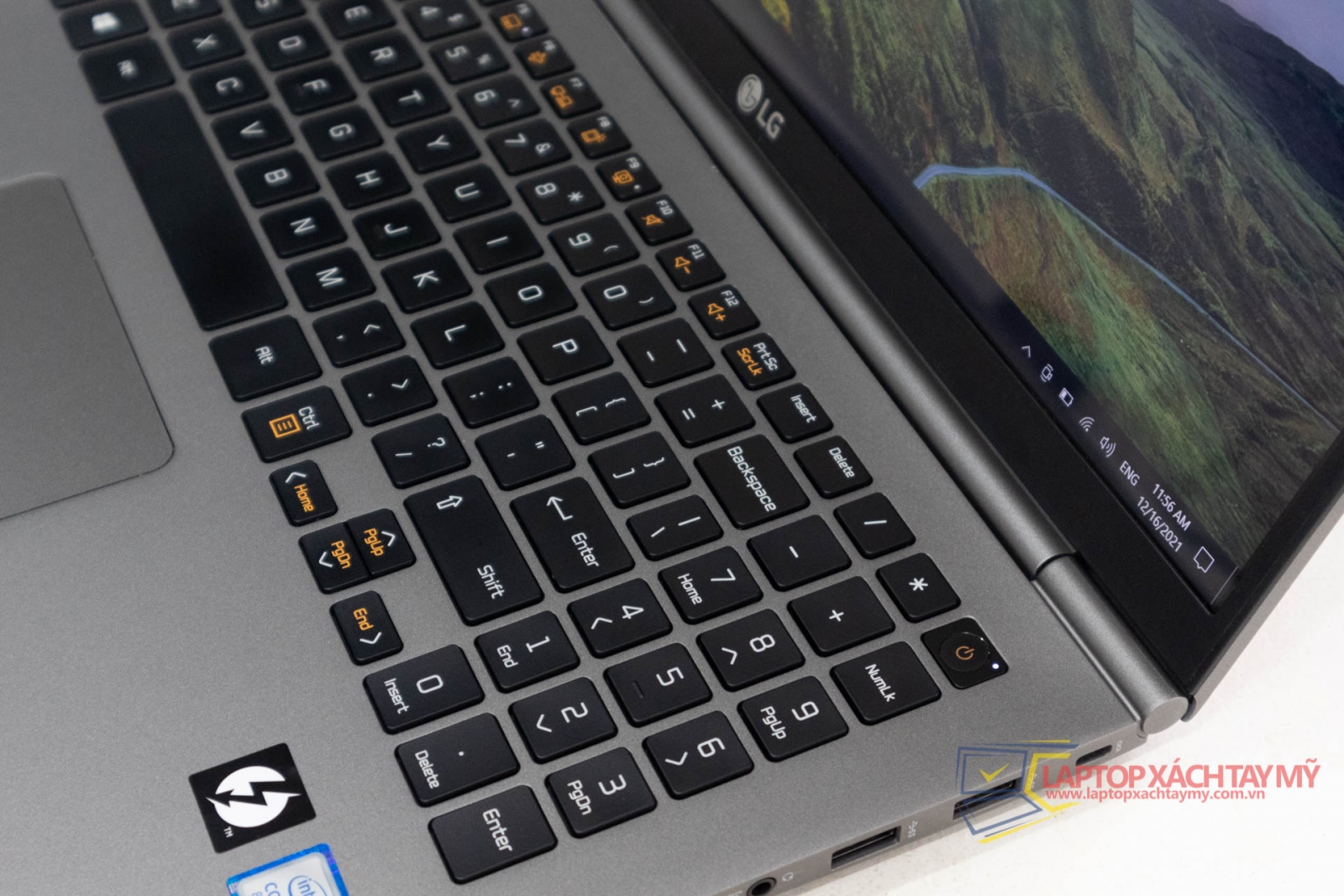 LG Gram 15 - Intel I7 8550U, Ram 16Gb, SSD 256Gb, Màn Hình 15.6 IN