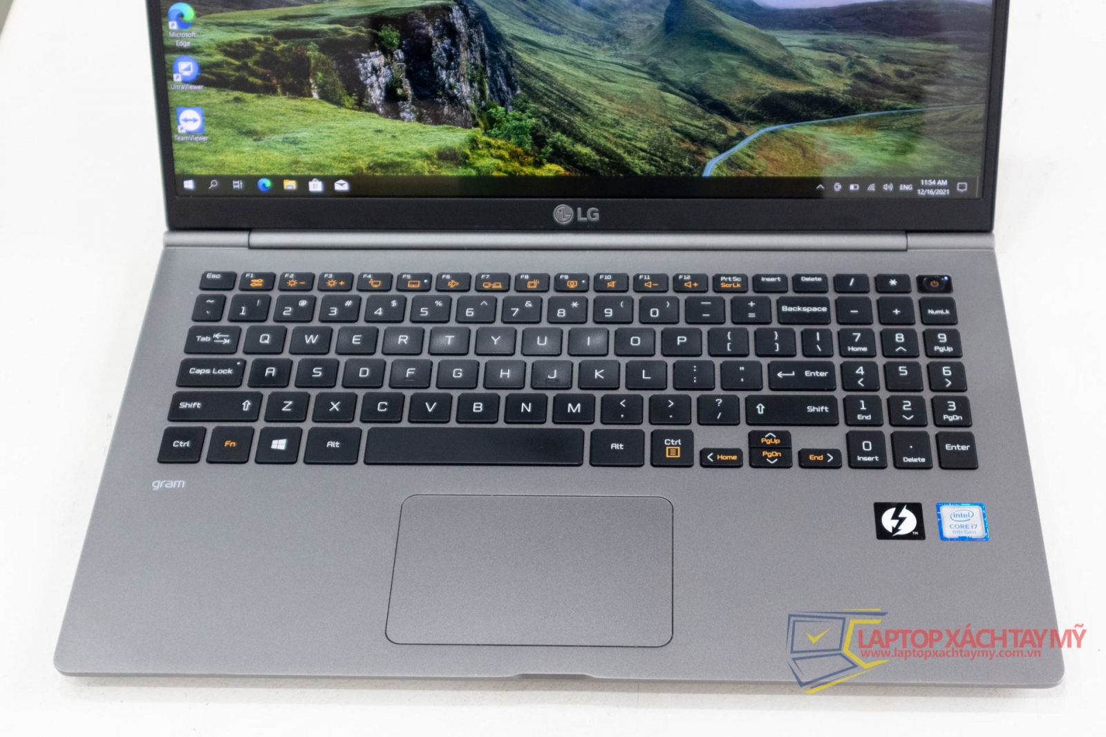 LG Gram 15 - Intel I7 8550U, Ram 16Gb, SSD 256Gb, Màn Hình 15.6 IN