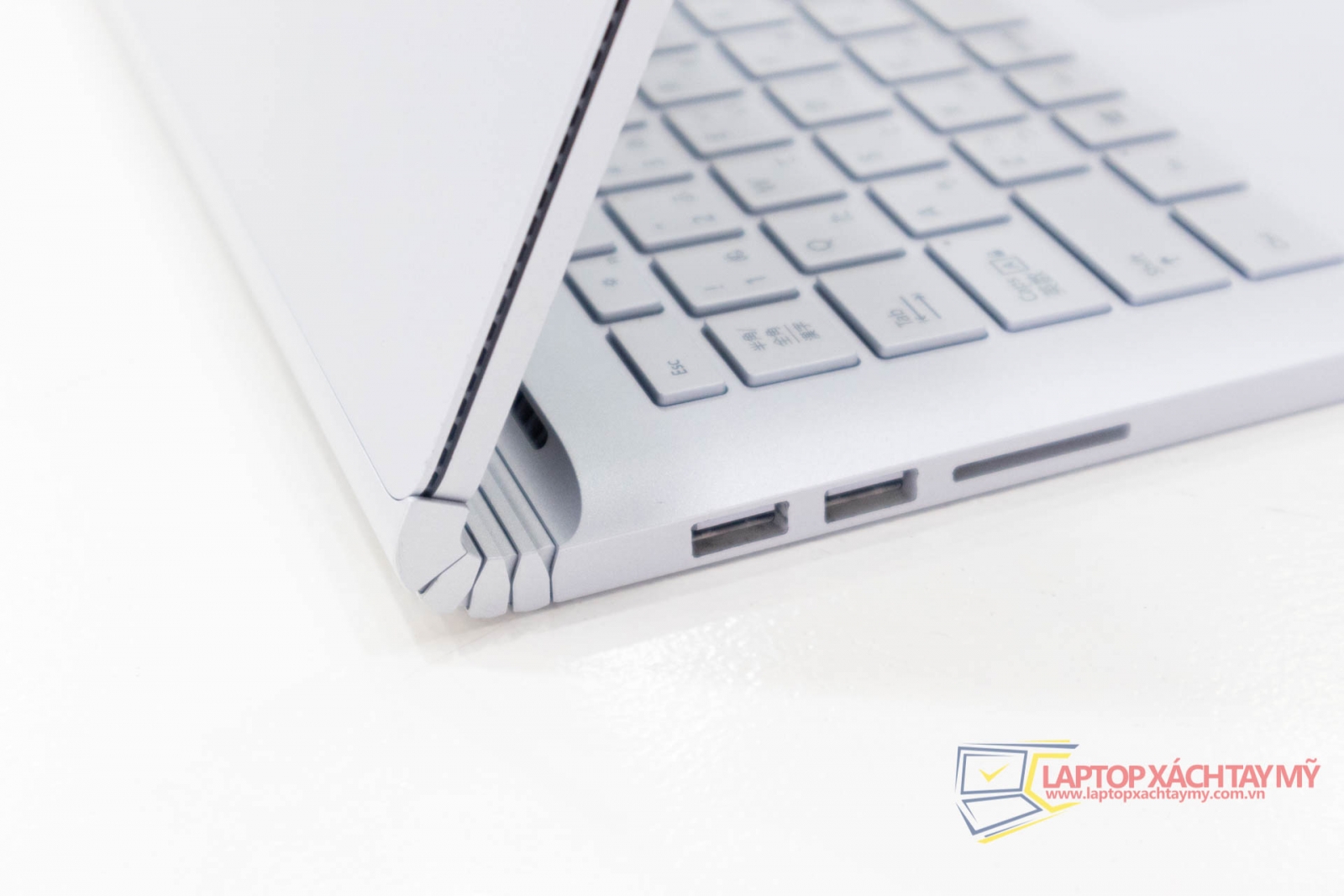 Surface Book 2 13, i7 8650U, Ram 16G, SSD 512, màn hình 13.5