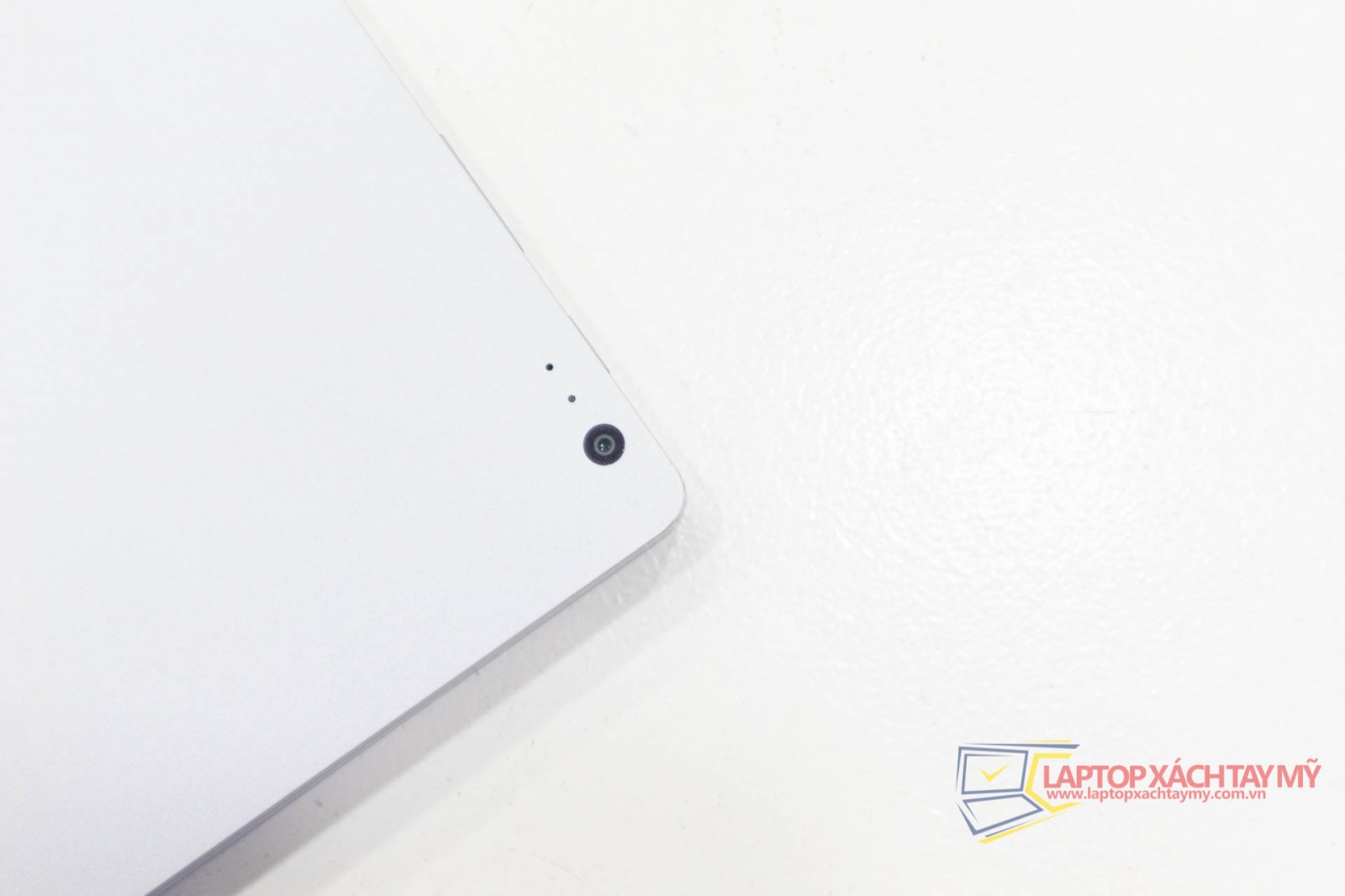 Surface Book 2 13, i7 8650U, Ram 16G, SSD 512, màn hình 13.5